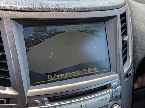 Used 2011 Subaru Outback 2.5i Limited image 20