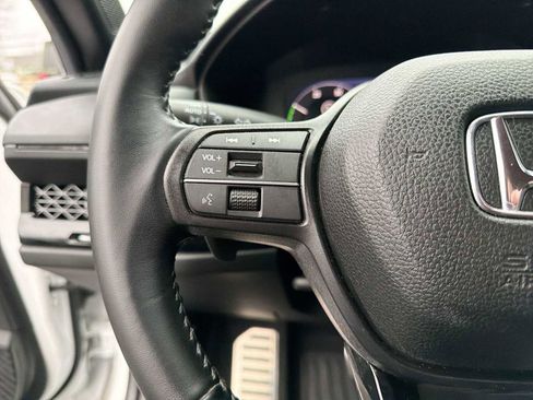 Certified 2025 Honda Accord Sport image 25