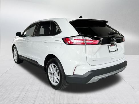 Used 2024 Ford Edge SEL AWD/4WD image 6