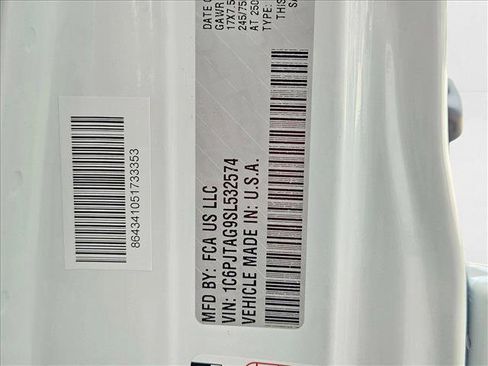 New 2025 Jeep Gladiator Sport image 16