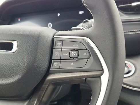 New 2025 Jeep Grand Cherokee L Limited w/ Black Appearance Package image 35