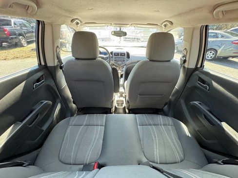 Used 2014 Chevrolet Sonic LT image 41