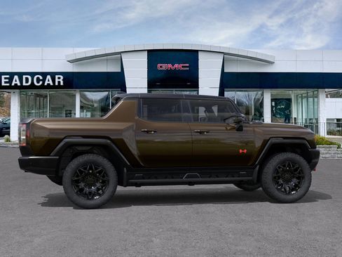 New 2026 GMC Hummer EV 4x4 Crew Cab w/ LPO, Sport Package image 29