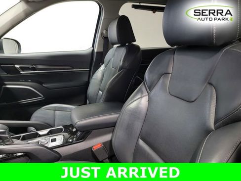 Used 2023 Kia Telluride S w/ S Sunroof Package FWD image 12