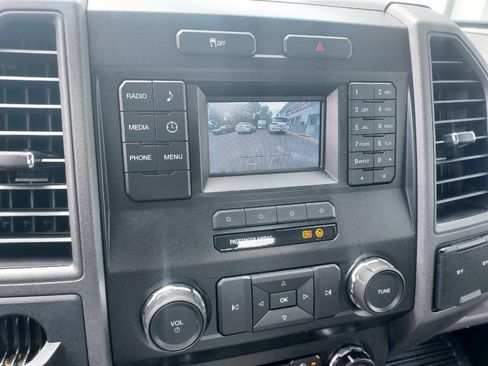 Used 2019 Ford F250 XL w/ Power Equipment Group RWD image 14