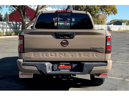 Used 2023 Nissan Frontier PRO-4X w/ Pro-4X Premium Package image 4
