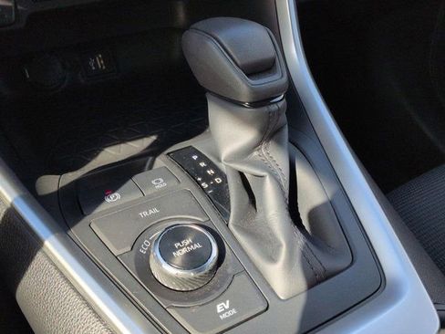 Certified 2025 Toyota RAV4 LE image 14