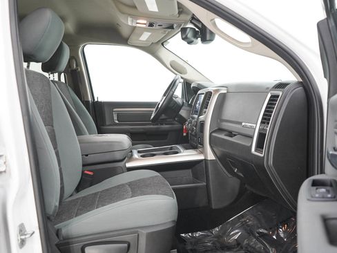 Used 2019 RAM 1500 Big Horn AWD/4WD image 11