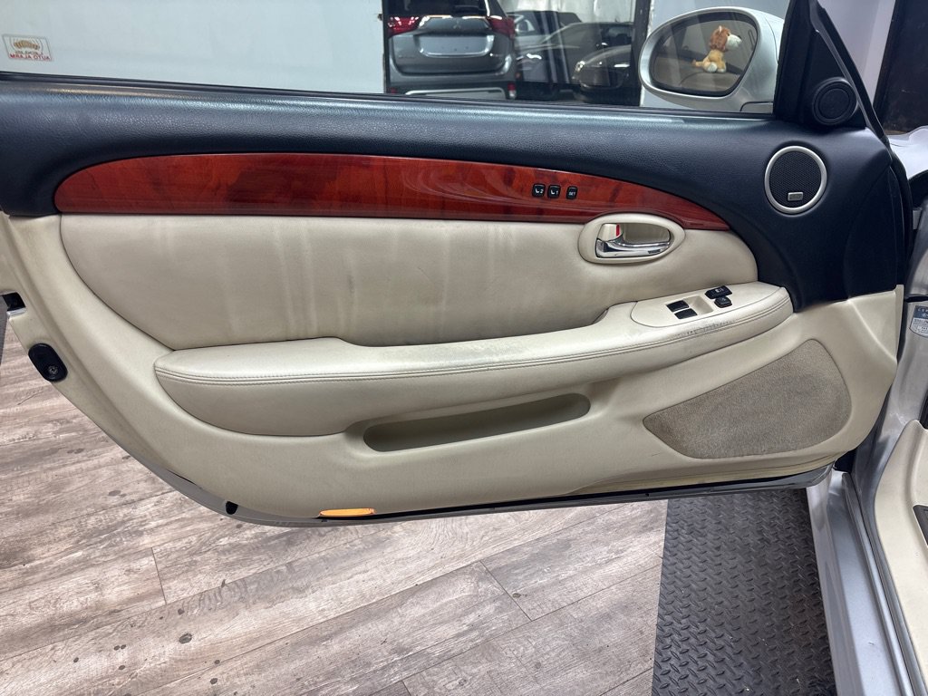 Used 2007 Lexus SC 430 Convertible w/ Preferred Accessory Pkg RWD image 24