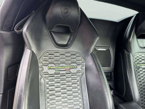 Used 2018 Lamborghini Huracan LP 580-2 RWD image 81