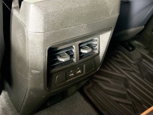 Used 2024 GMC Canyon AT4 w/ AT4 Premium Package image 23