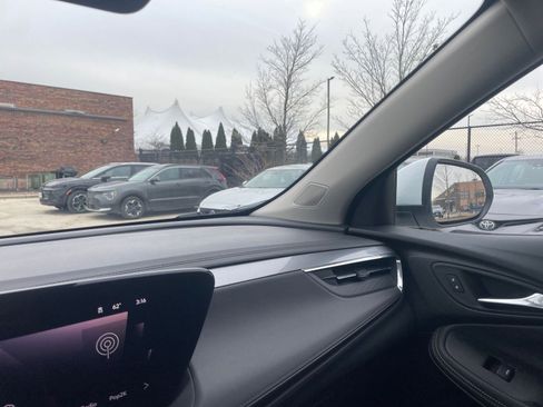 Used 2025 Buick Encore GX Preferred image 35