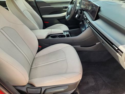 Used 2025 Hyundai Sonata SEL FWD image 14