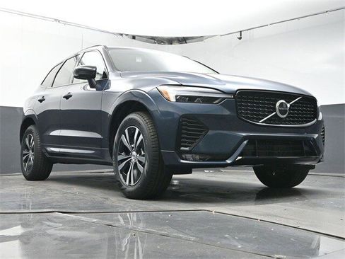 New 2025 Volvo XC60 B5 Core image 33