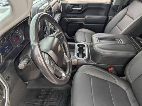 Used 2022 Chevrolet Silverado 2500 LTZ w/ LTZ Convenience Package image 22