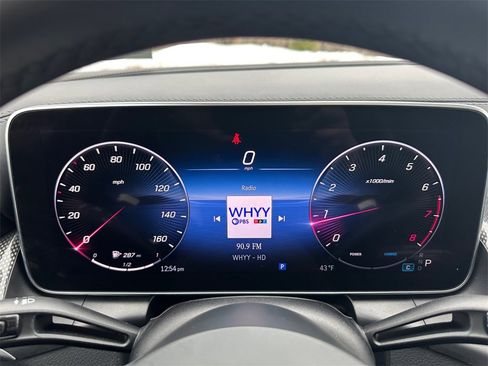 Used 2024 Mercedes-Benz GLC 300 4MATIC image 21