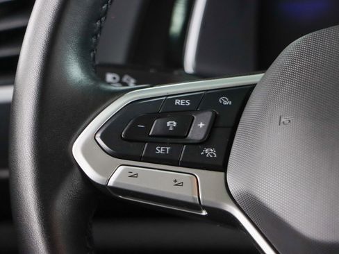 Used 2024 Volkswagen Jetta SE w/ Panoramic Sunroof Package image 13