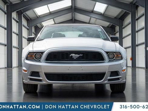 Used 2013 Ford Mustang Convertible image 32
