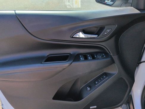 Certified 2020 Chevrolet Equinox Premier FWD image 12