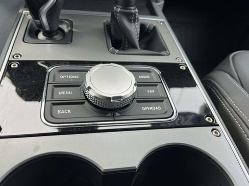 Used 2025 INEOS Grenadier AWD/4WD image 37