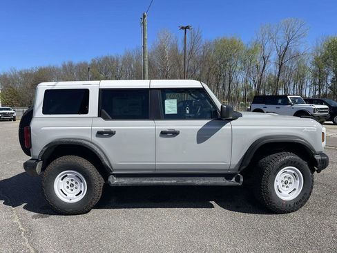 New 2026 Ford Bronco Heritage Edition image 2