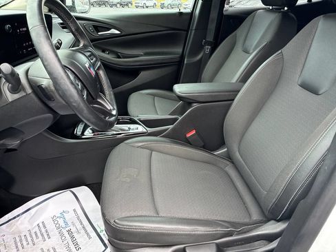 Used 2025 Buick Encore GX Preferred FWD image 10