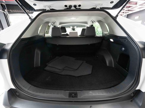 Certified 2024 Toyota RAV4 XLE FWD image 29