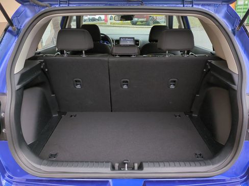 Certified 2024 Hyundai Venue SEL image 12