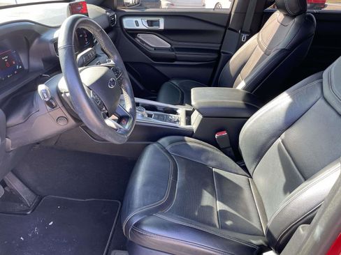 Used 2020 Ford Explorer ST w/ Premium Technology Package image 11