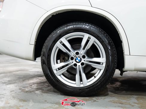 Used 2017 BMW X5 xDrive35i w/ M Sport Package image 11