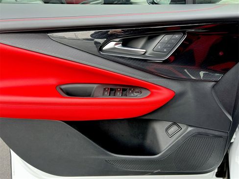 Used 2024 Chevrolet Blazer EV RS image 18