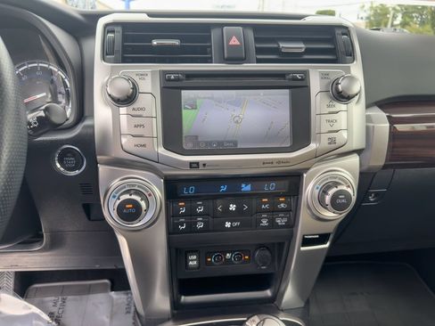 Used 2016 Toyota 4Runner Limited AWD/4WD image 29