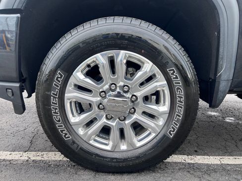 Used 2020 GMC Sierra 2500 Denali w/ Denali Ultimate Package AWD/4WD image 27