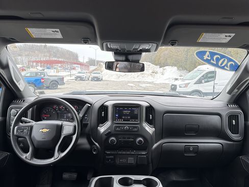 Used 2024 Chevrolet Silverado 2500 Custom w/ Custom Convenience Package image 13