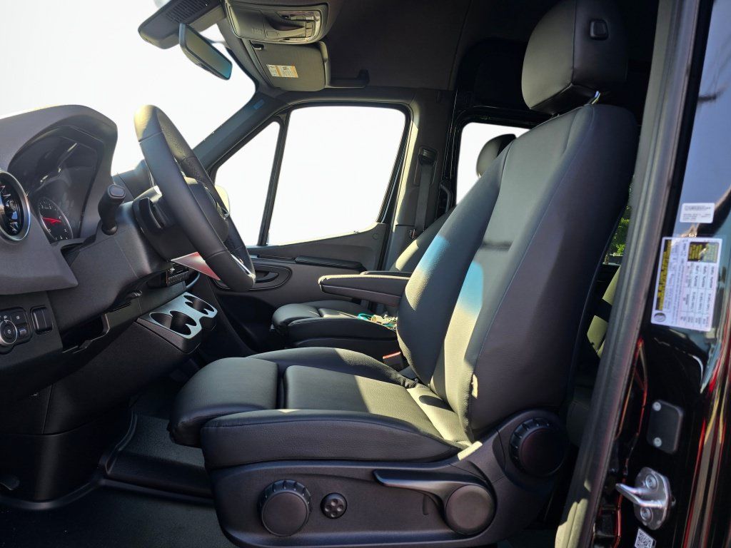 New 2026 Mercedes-Benz Sprinter 2500 image 11