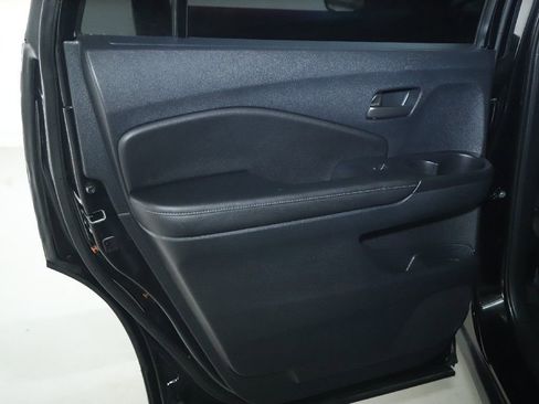 Used 2024 Honda Passport EX-L image 13