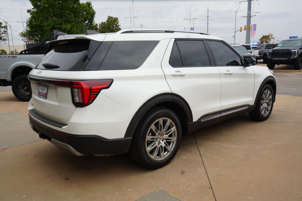 New 2027 Ford Explorer Platinum RWD image 11