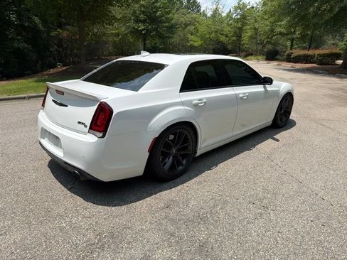 Certified 2023 Chrysler 300 C RWD image 6
