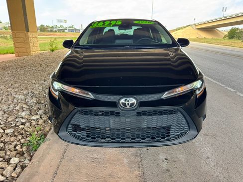 Used 2020 Toyota Corolla LE FWD image 8