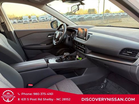 Certified 2023 Nissan Rogue SV image 37