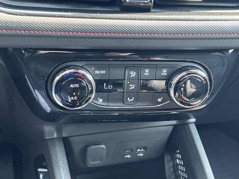 Used 2024 Chevrolet TrailBlazer RS w/ Convenience Package image 25