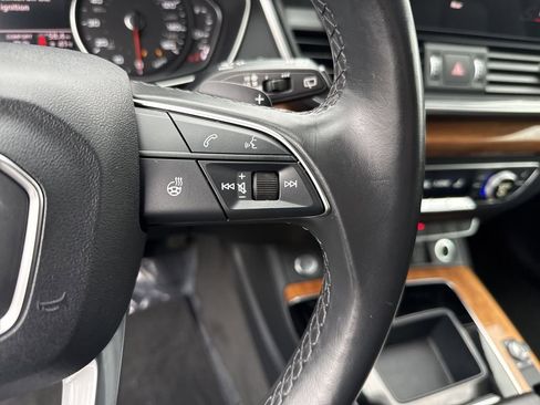 Used 2023 Audi Q5 2.0T Premium image 18