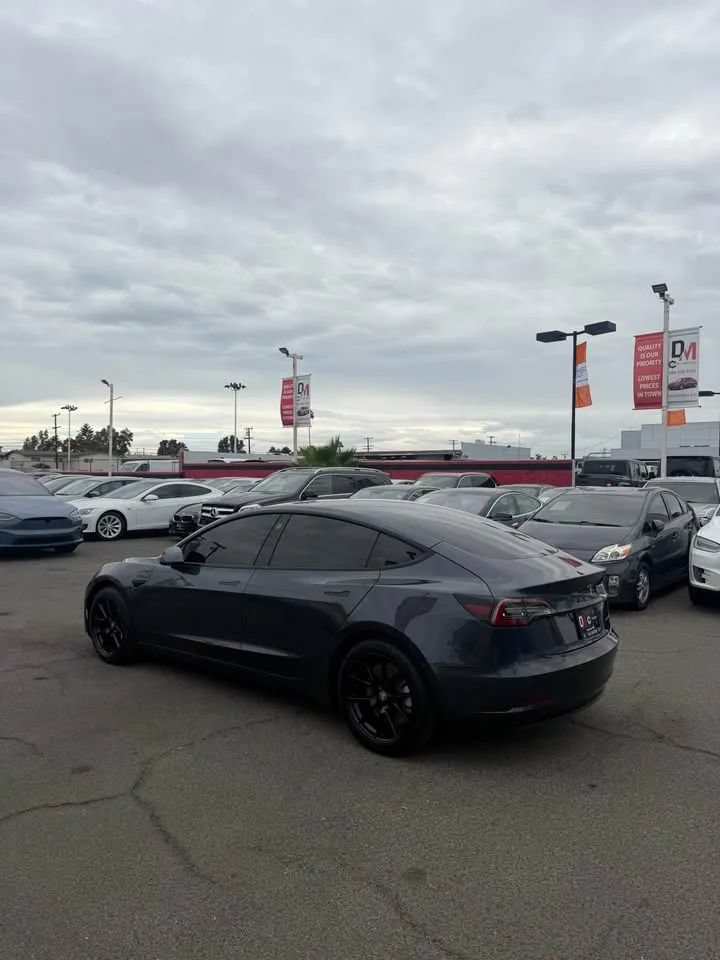Used 2021 Tesla Model 3 Long Range AWD/4WD image 4
