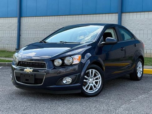 Used 2015 Chevrolet Sonic LT w/ Wheels and Fog Lamp Package FWD image 1