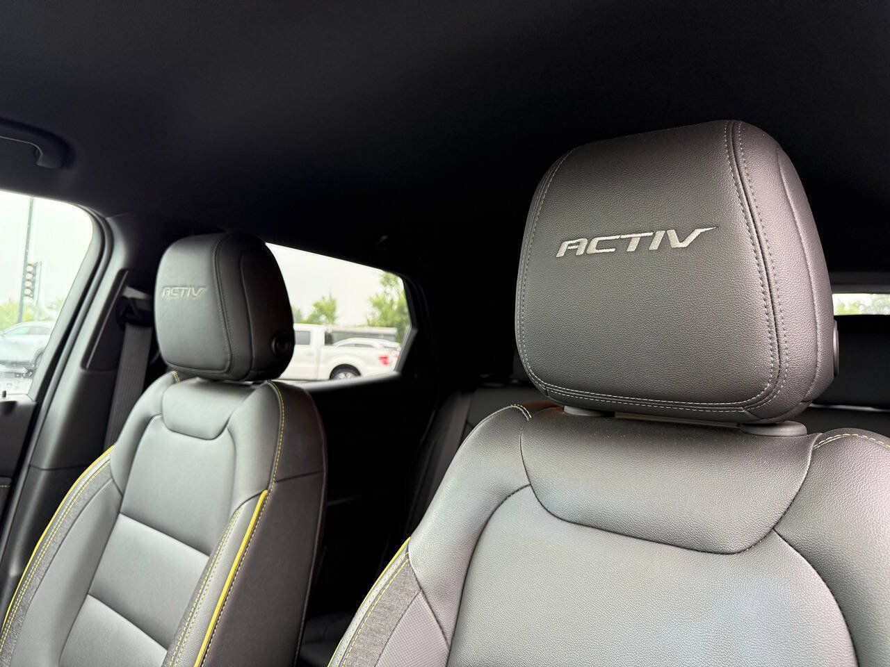 Used 2025 Chevrolet TrailBlazer ACTIV FWD image 17