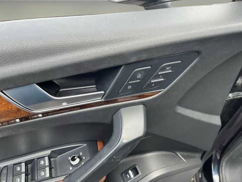 Used 2018 Audi Q5 2.0T Premium Plus w/ Premium Plus Package image 28