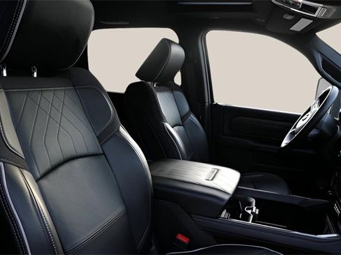 Used 2025 RAM 3500 Limited image 20