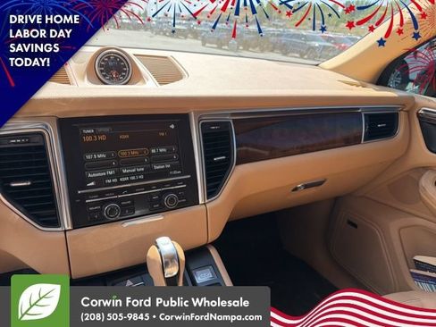 Used 2015 Porsche Macan S AWD/4WD image 9