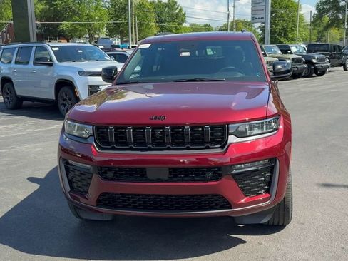 New 2026 Jeep Grand Cherokee L Limited AWD/4WD image 2