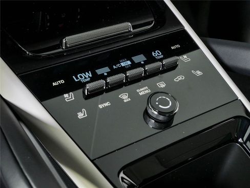 New 2026 Porsche Cayenne AWD/4WD image 17